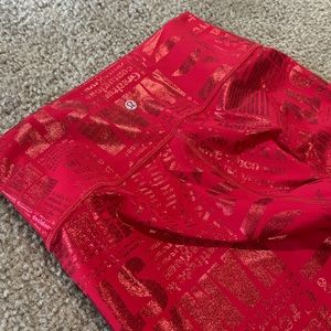 Sz 8 rare red foil graphic  Lululemon leggings